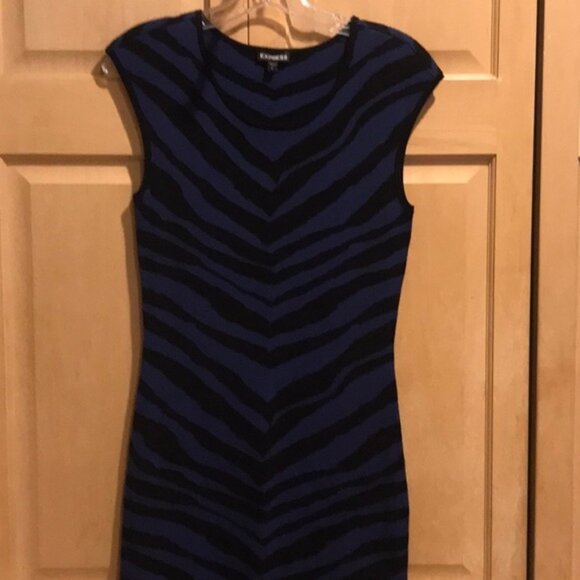 Express sweater dress - Picture 1 of 6